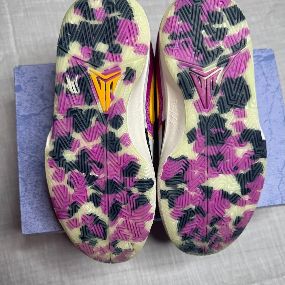 *Brand New* Boys JA Morant 1 SE Obsidian, Hyper Violet Size 6.5Y